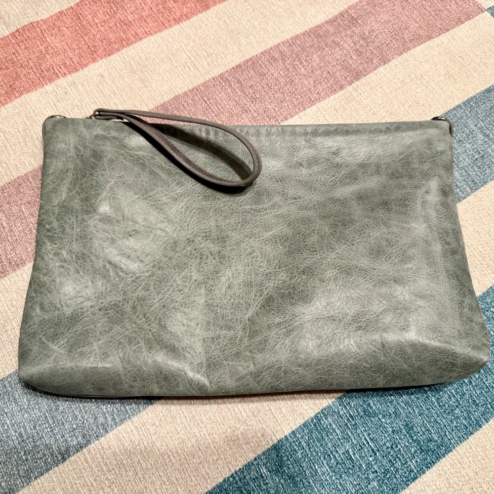 Rough & Tumble Cadet Traveler with Granite Adjustable Strap